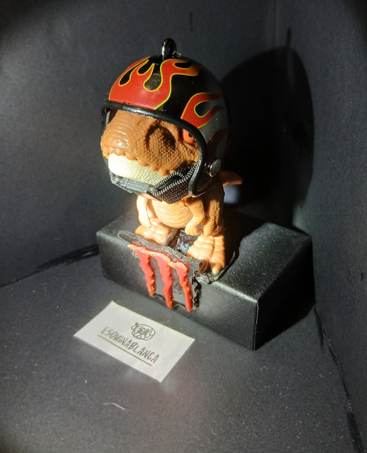 Dino Monster Casco #18