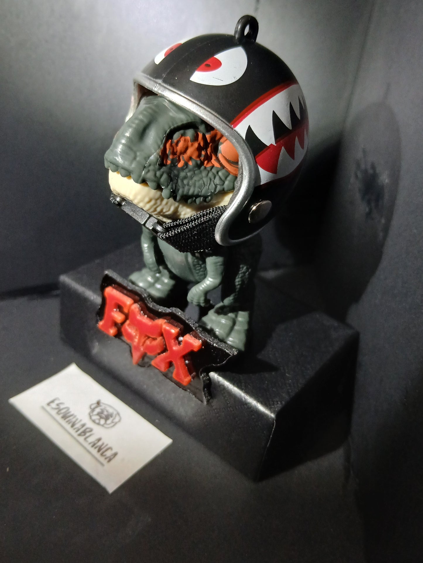 Dino Monster #6 casco