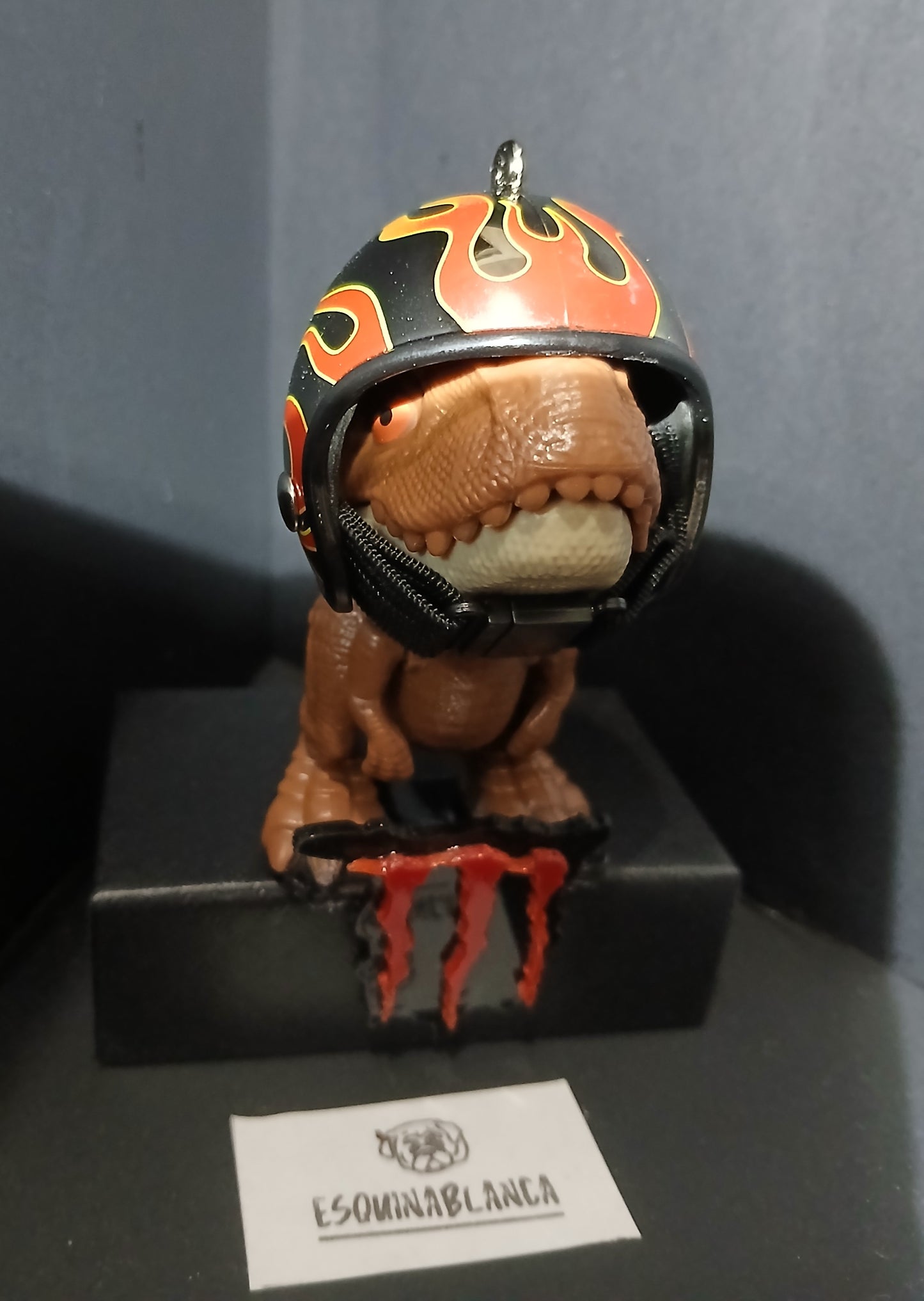 Dino Monster Casco #18