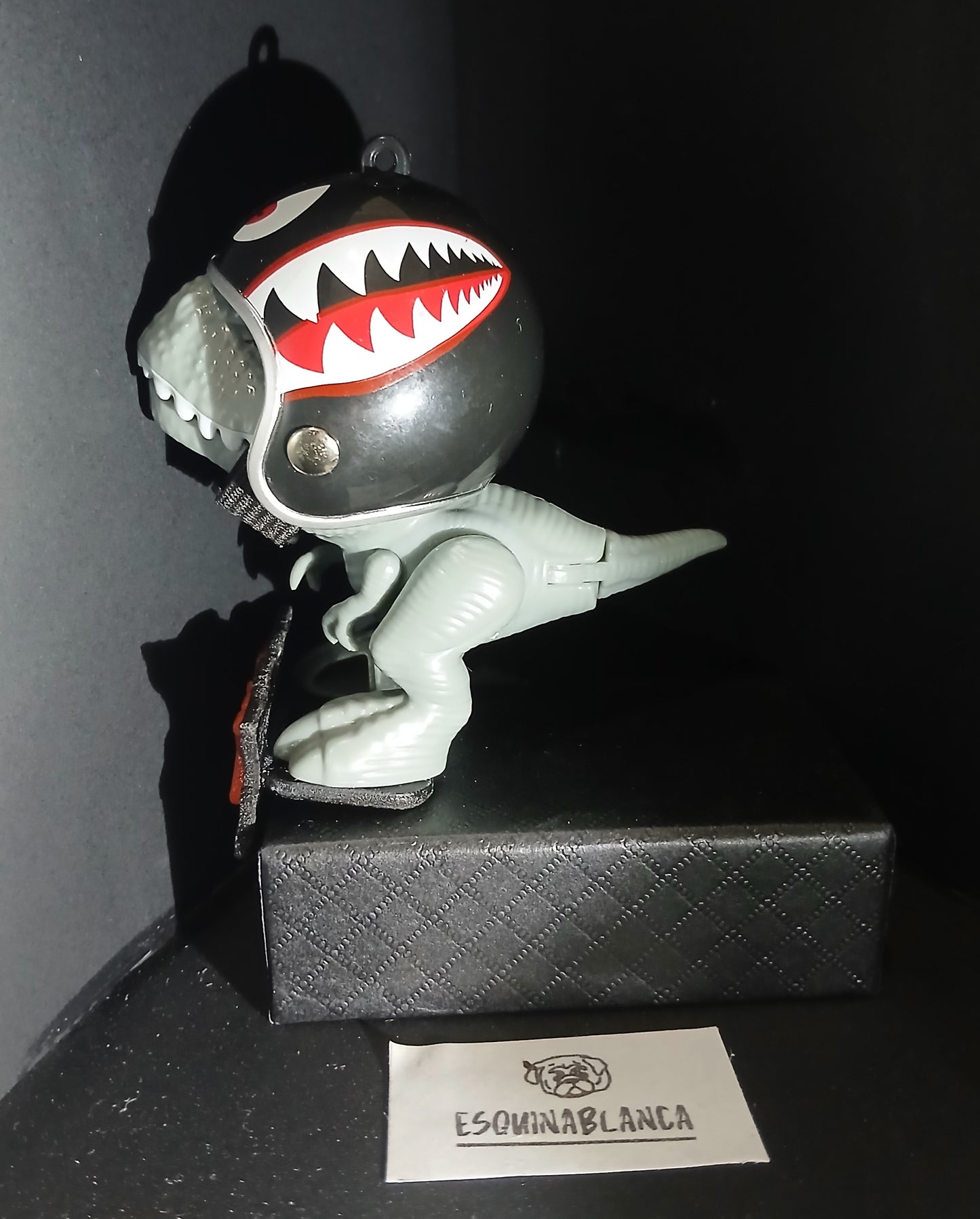 Dino Monster Casco #17