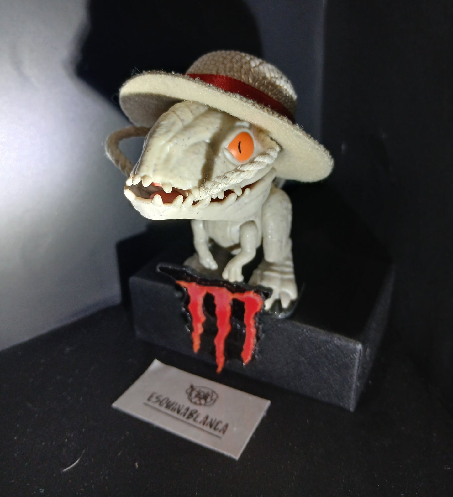 Dino Monster Casco #12